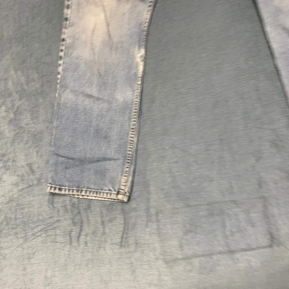 Levi's 505 Jeans Mens 31x30 Blue Light Wash Denim Cotton Distressed Regular Fit